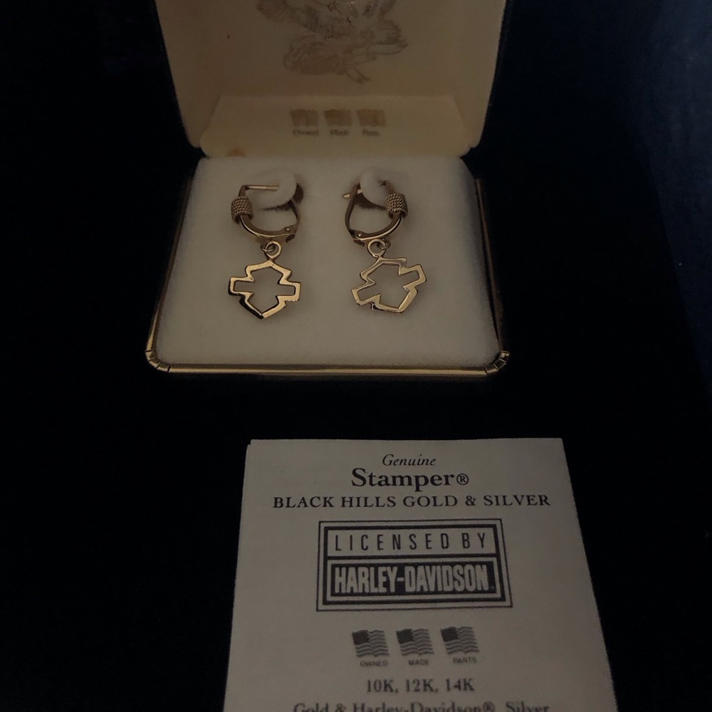 Harley Davidson Stamper Black Hills Gold 10k Bar & Shield Leverback Earrings